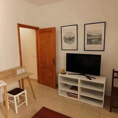 Apartment Miller Flat By Canary365 *
